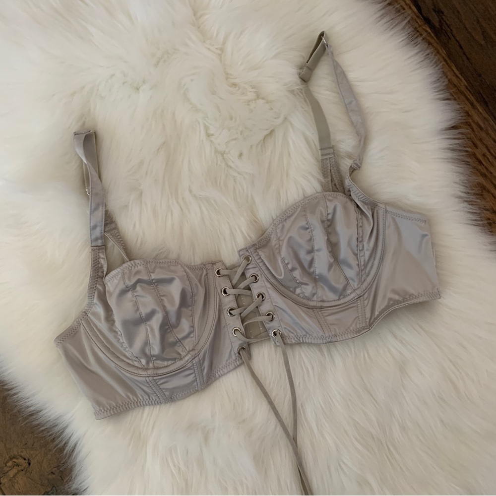 UO Urban Outfitters Out from Under Silver Bra Size XL